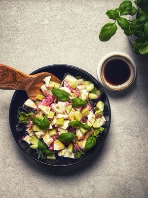 Frischer Sommersalat